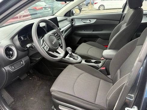 Used 2023 Kia Forte LXS FWD image 7