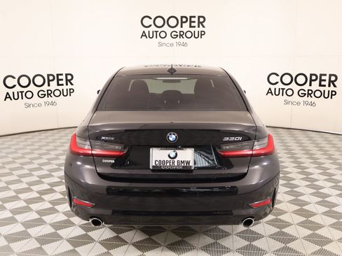 Used 2019 BMW 330i xDrive Sedan w/ Driving Assistance Package AWD/4WD image 23