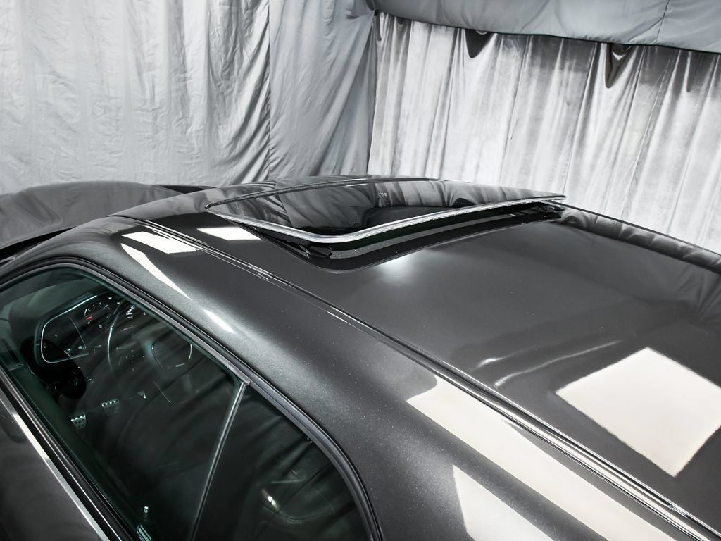 Used 2022 Dodge Challenger R/T Scat Pack RWD image 69