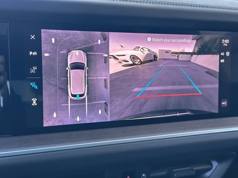 Certified 2025 Porsche Cayenne S AWD/4WD image 17