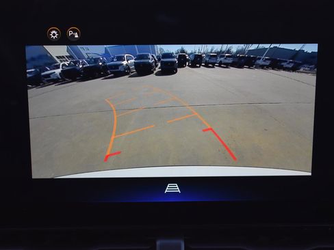 Used 2025 Chevrolet Equinox LT image 24