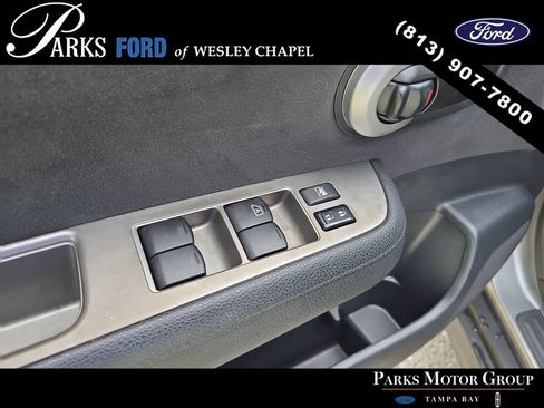 Used 2012 Nissan Versa 1.8 S FWD image 17