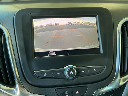 Used 2023 Chevrolet Equinox LT AWD/4WD image 17