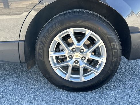 Used 2023 Chevrolet Equinox LT image 19