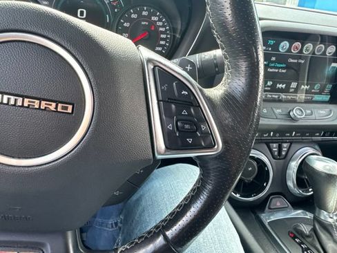 Used 2018 Chevrolet Camaro SS RWD image 18