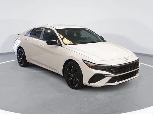 New 2026 Hyundai Elantra Sport FWD image 3