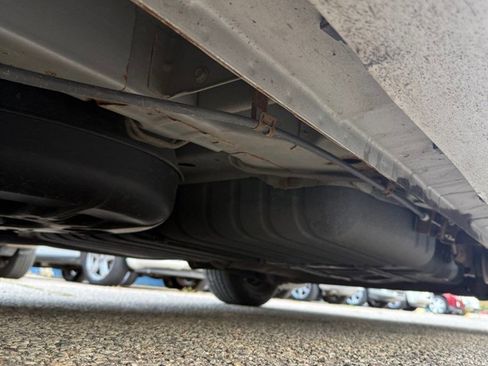 Used 2012 Dodge Grand Caravan SE image 12