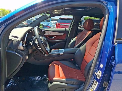 Used 2022 Mercedes-Benz GLC 300 4MATIC Coupe image 16