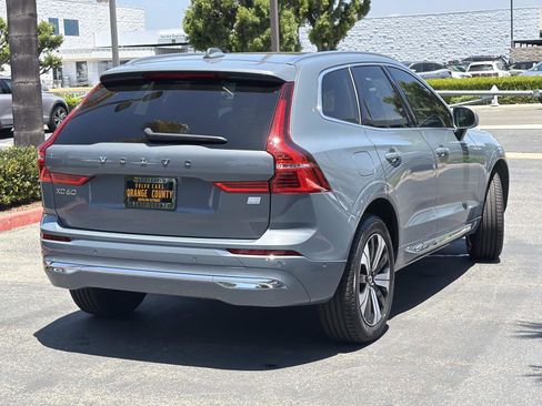 Certified 2023 Volvo XC60 T8 Plus AWD/4WD image 5