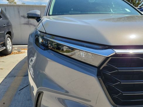 Used 2024 Honda CR-V EX-L image 7