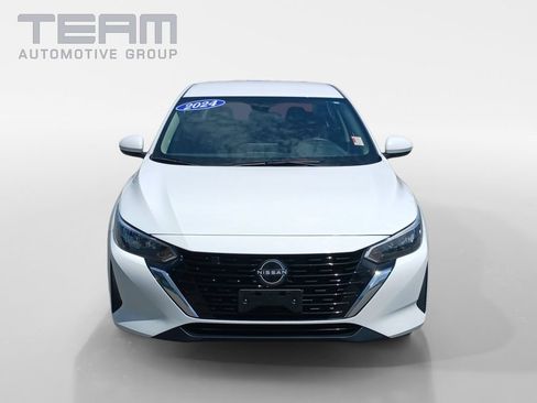 Used 2024 Nissan Sentra SV FWD image 2