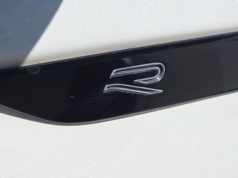 Used 2023 Volkswagen Tiguan SE R-Line AWD/4WD image 18