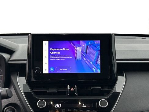 Used 2023 Toyota Corolla Cross LE image 17