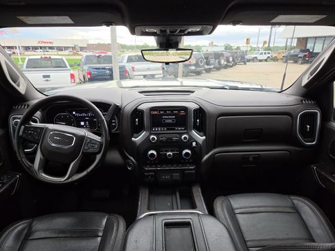 Used 2020 GMC Sierra 2500 Denali w/ Denali Ultimate Package AWD/4WD image 33