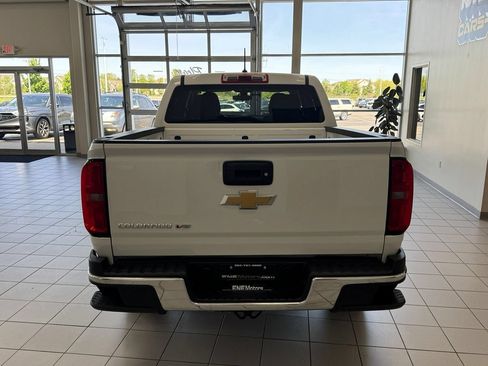 Used 2020 Chevrolet Colorado W/T AWD/4WD image 5