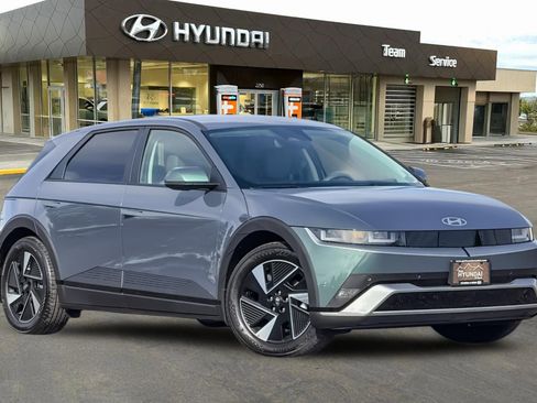 New 2026 Hyundai Ioniq 5 SEL image 2