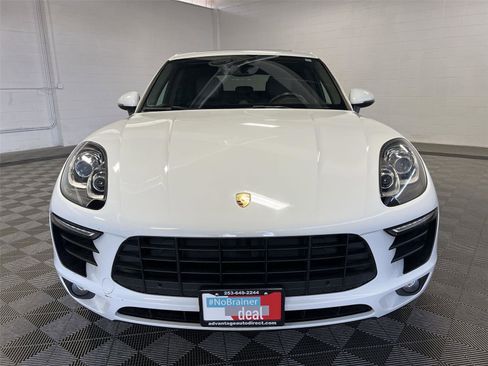 Used 2018 Porsche Macan BASE image 3
