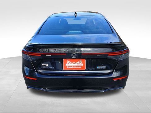 Used 2024 Honda Accord Sport image 8