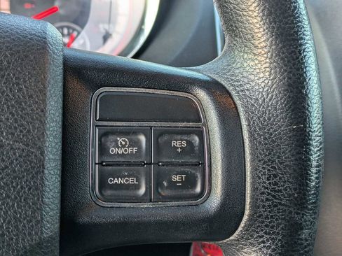 Used 2013 RAM C/V Tradesman image 18