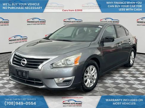 Used 2014 Nissan Altima 2.5 S w/ Sport Value Package FWD image 1