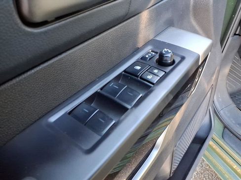 Used 2022 Toyota Tundra Limited image 15