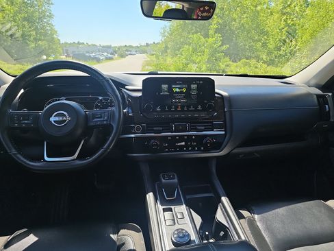 Certified 2023 Nissan Pathfinder SL AWD/4WD image 19