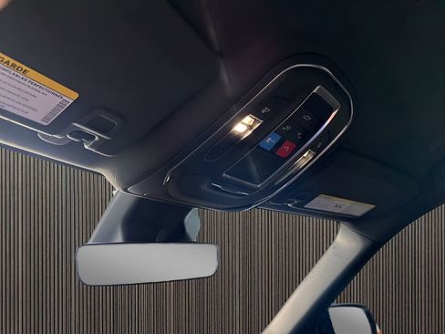 New 2025 Jeep Grand Cherokee Altitude image 37