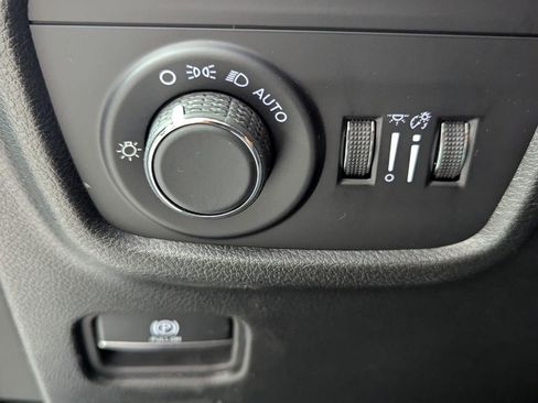 New 2025 Jeep Grand Cherokee L Altitude RWD image 15