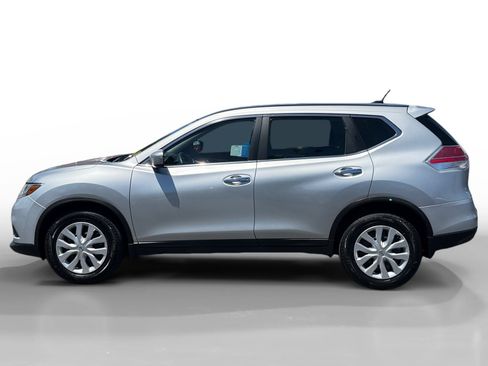 Used 2015 Nissan Rogue S FWD image 2