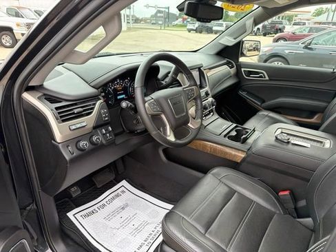 Used 2020 GMC Yukon Denali w/ Denali Ultimate Package AWD/4WD image 28