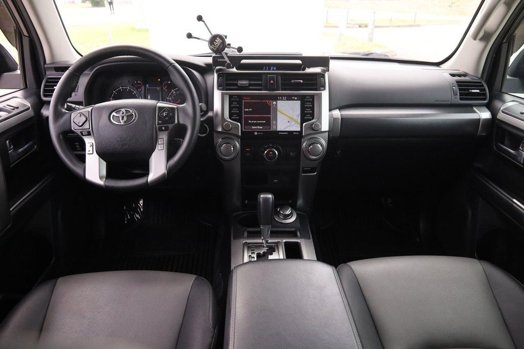 Used 2022 Toyota 4Runner SR5 Premium AWD/4WD image 23