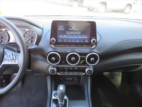 Used 2024 Nissan Sentra SV image 21