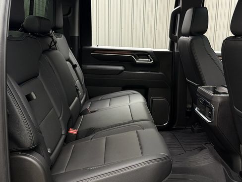 Used 2025 GMC Sierra 2500 Denali w/ Denali Reserve Package AWD/4WD image 42