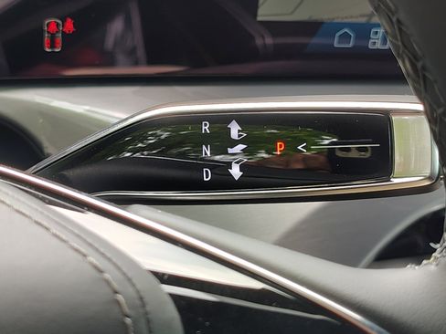 New 2026 Cadillac Vistiq Platinum w/ LPO, Floor Liner Package image 17