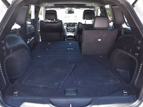 Used 2020 Jeep Grand Cherokee Limited AWD/4WD image 23