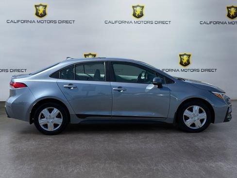 Used 2025 Toyota Corolla SE FWD image 6