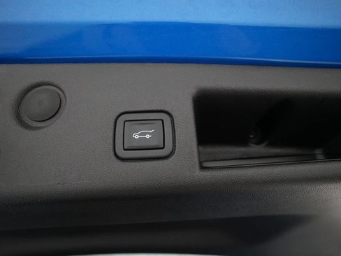 Used 2024 Chevrolet Equinox LT AWD/4WD image 15