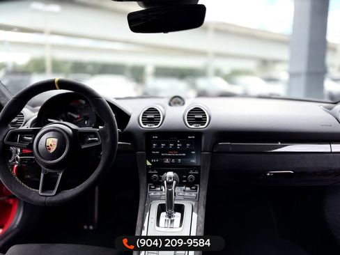 Used 2021 Porsche 718 Cayman GT4 image 30