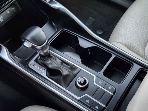 Used 2023 Kia Sorento S w/ Panoramic Sunroof Package image 25