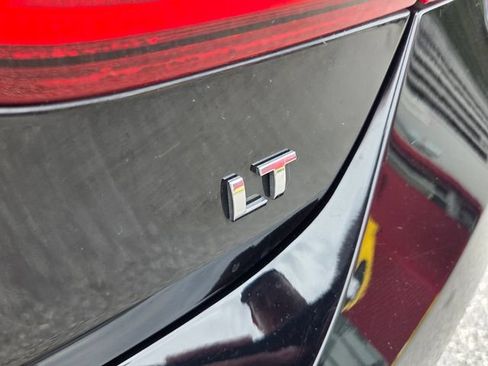 Used 2017 Chevrolet Cruze LT w/ Convenience Package FWD image 17