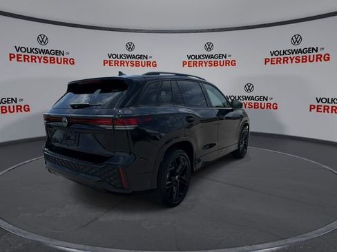New 2026 Volkswagen Tiguan SE R-Line FWD image 8