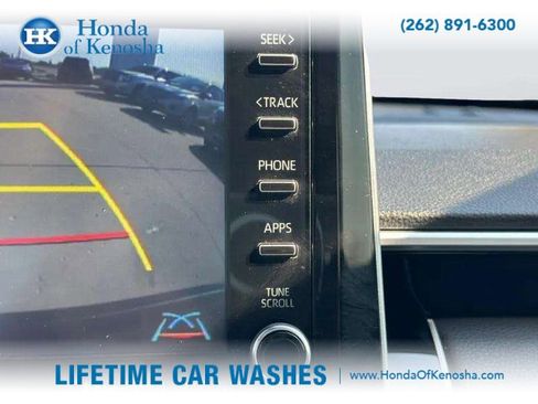 Used 2022 Toyota Corolla Cross XLE image 22