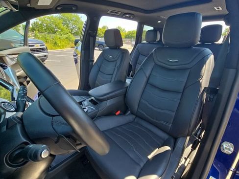 Used 2025 Cadillac XT6 Premium Luxury w/ Platinum Package AWD/4WD image 20