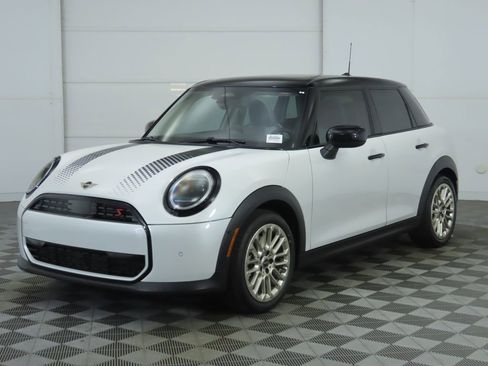 New 2026 MINI Cooper S image 1