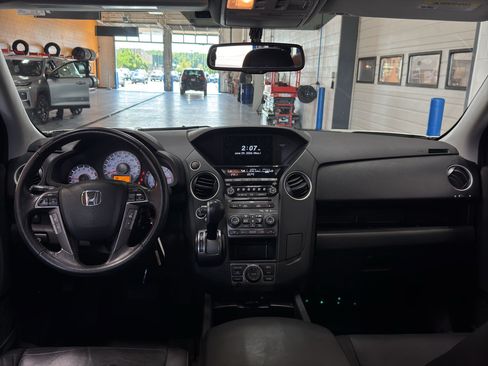 Used 2015 Honda Pilot Touring image 15