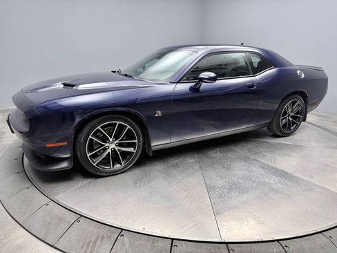 Used 2016 Dodge Challenger R/T Scat Pack RWD image 1