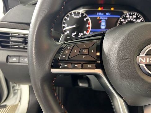 Used 2025 Nissan Altima 2.5 SR w/ SR Premium Package image 16