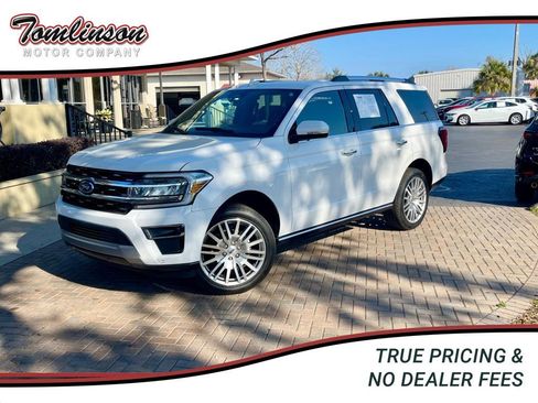 Used 2024 Ford Expedition Limited image 1