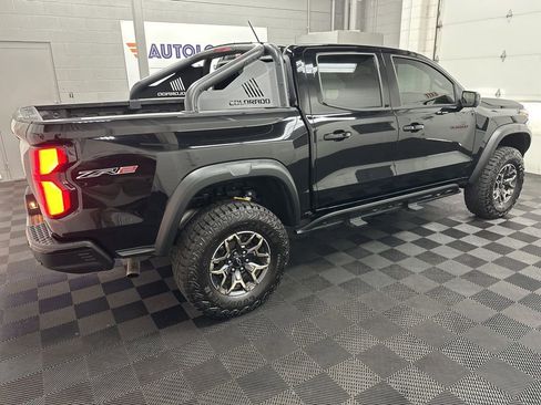 Used 2024 Chevrolet Colorado ZR2 w/ ZR2 Convenience Package III AWD/4WD image 10