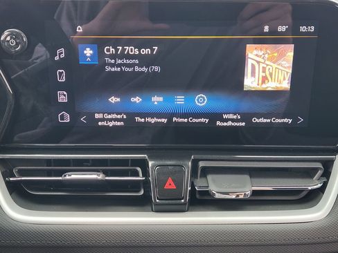 Used 2026 Chevrolet TrailBlazer LT w/ Convenience Package FWD image 16